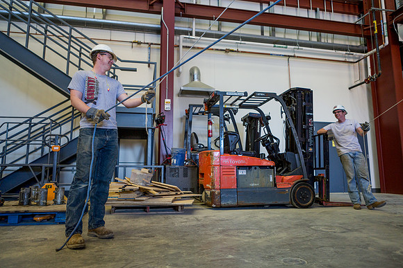 Structural Testing Lab for Civil Engineering: 2015