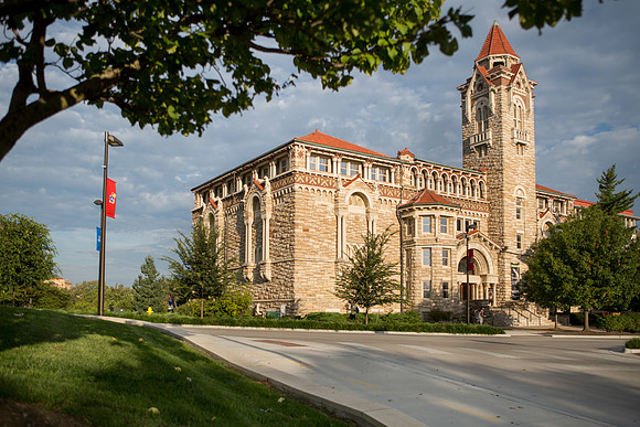 CAMPUS BUILDINGS, Lawrence Campus, Students