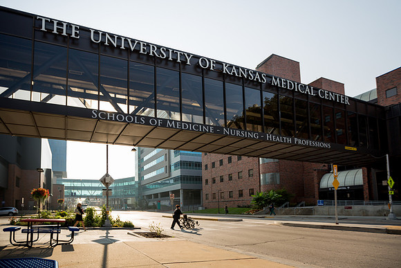 CAMPUS BUILDINGS, School of Nursing, Students